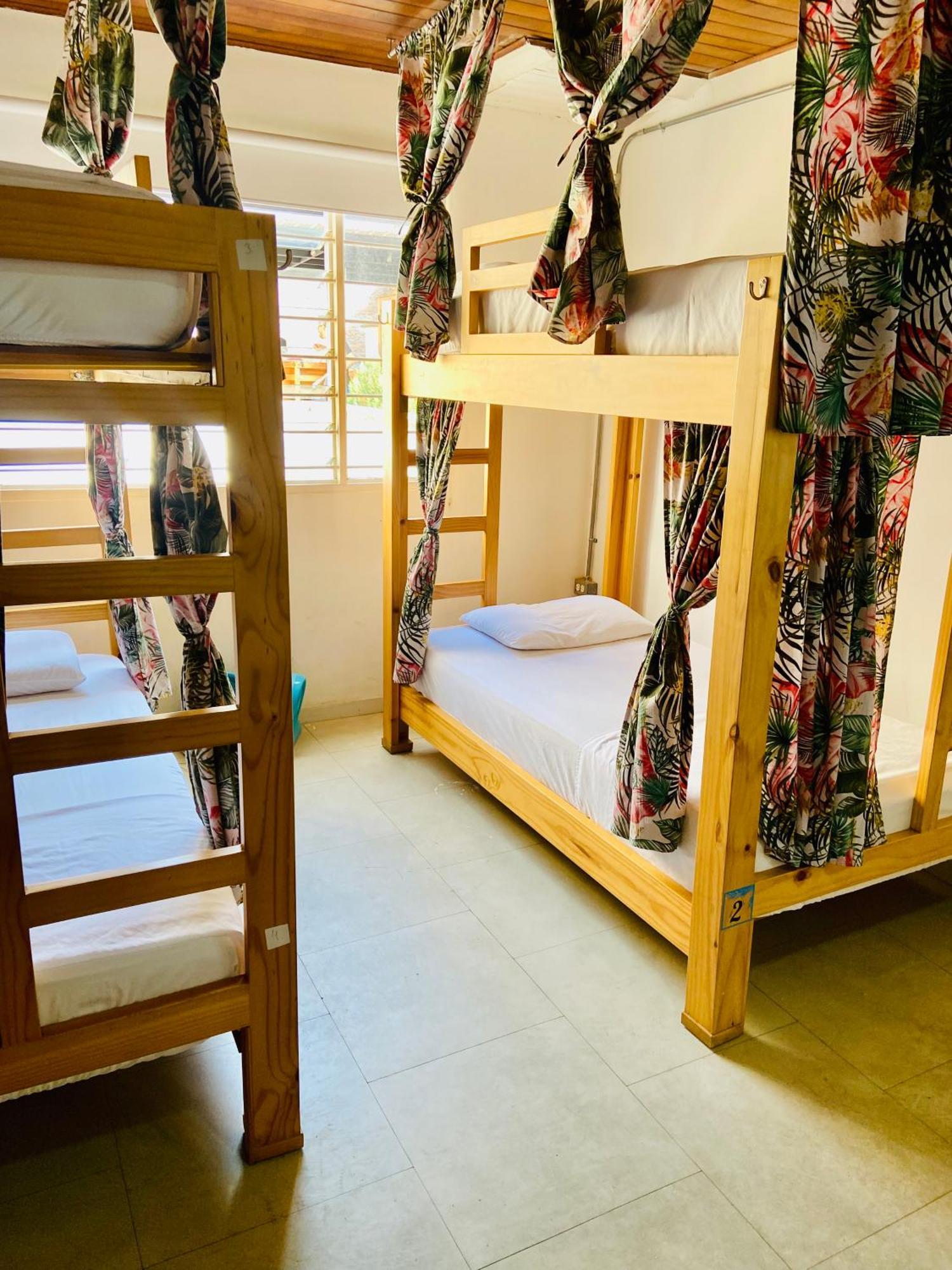 Oasis Cali Hostel Extérieur photo