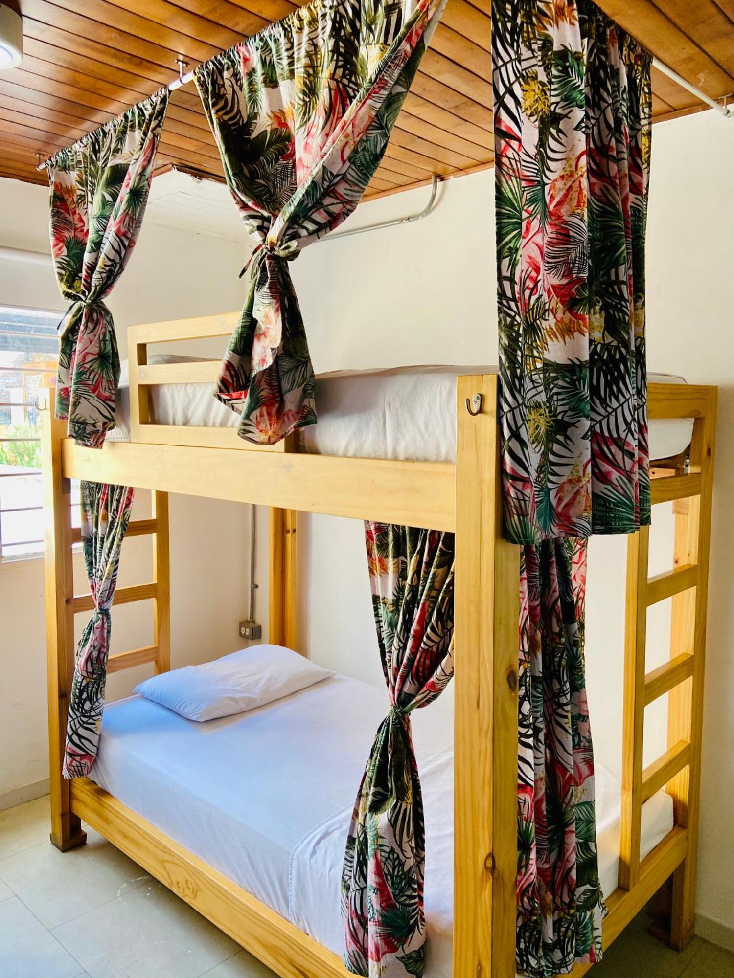 Oasis Cali Hostel Extérieur photo